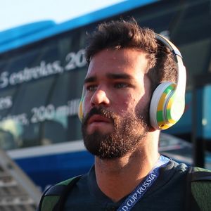 Gaúcho, Alisson não dispensou um churrasco em seu dia de folga