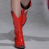 Na Calvin Klein, a bota de cowboy ganha versão com cara de 2018