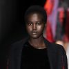 Jovem sudanesa é 2ª modelo negra a ser a noiva da Chanel: 'Fiz história'