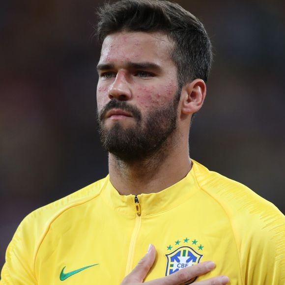 Mulher do goleiro Alisson comemorou o avanço do Brasil na Copa do Mundo: 'Que orgulho de ti, Alisson Becker. Te amamos infinito!'