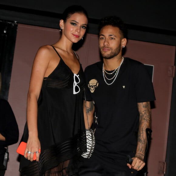 Bruna Marquezine não tem pressa para casar com Neymar: 'Nós namoramos hoje. E estamos felizes com isso'