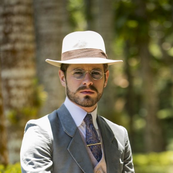 Camilo (Maurício Destri) resolve se afastar da mãe, Julieta (Gabriela Duarte), no capítulo de segunda-feira, 16 de julho de 2018, da novela 'Orgulho e Paixão'