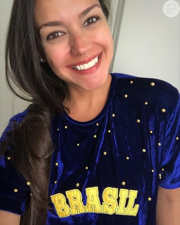 Thais Fersoza comemorou chegada de Milena Toscano para ver jogo do Brasil em sua casa