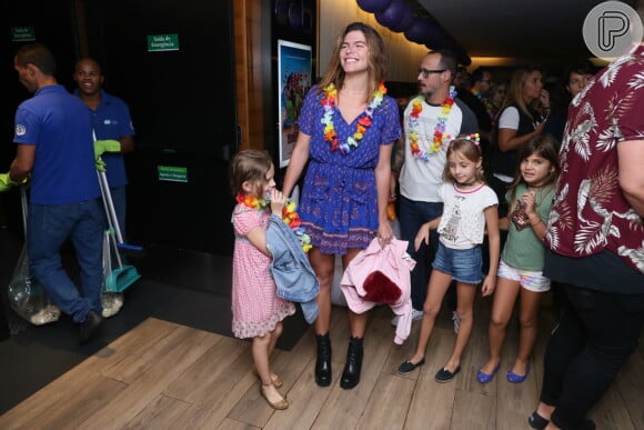 Mariana Goldfarb acompanhou Sofia, filha de Cuã Reymond, à pré-estreia do filme 'Hotel Transilvânia 3: Férias Monstruosas'