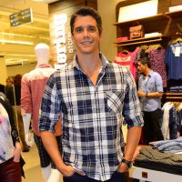 Márcio Garcia prestigia lançamento de coleção de loja de roupa em São Paulo
