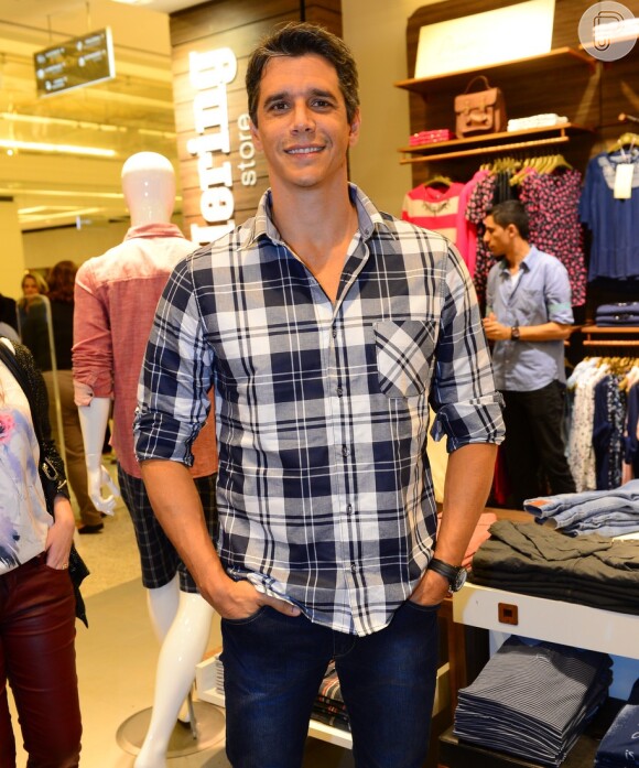 Márcio Garcia foi ao lançamento da coleção de primavera, da loja Hering, no Shopping JK, em São Paulo, nesta quarta-feira, 23 de julho de 2014