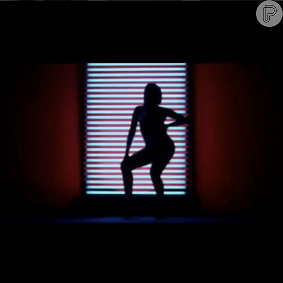 Anitta em seu novo clipe da música 'Na Batida'