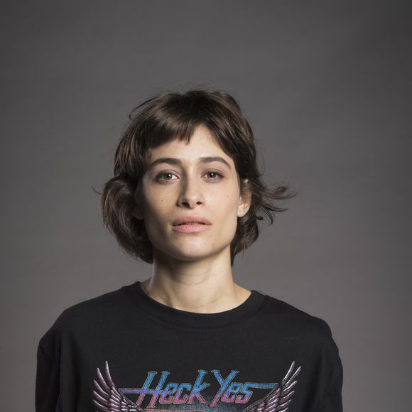 Manuela (Luisa Arraes) vai sumir e provocar uma reaproximação de Ícaro (Chay Suede) e Luzia (Giovanna Antonelli) nos próximos capítulos da novela 'Segundo Sol'