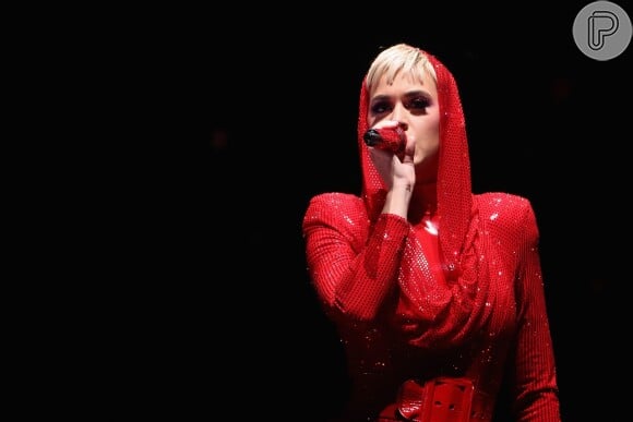 Katy Perry se recuperou da depressão com uma imersão em um retiro na Califórnia