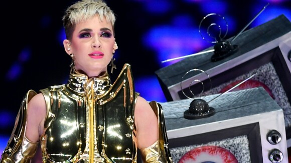 Katy Perry sofreu com depressão após críticas à turnê: 'Botei muita expectativa'