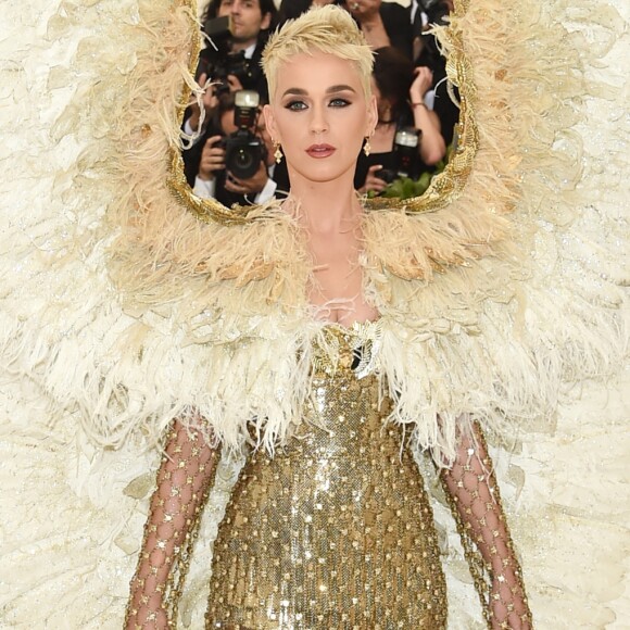 'A maior mentira que já nos venderam é de que nós, como artistas, temos que sofrer para criar', afirmou Katy Perry