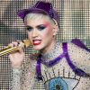 'Senti que estava pronta para deixar qualquer coisa que estivesse me impedindo de ser eu mesma', explicou Katy Perry