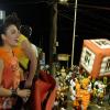 Isis Valverde curte o primeiro dia de Carnaval em Salvador, na Bahia