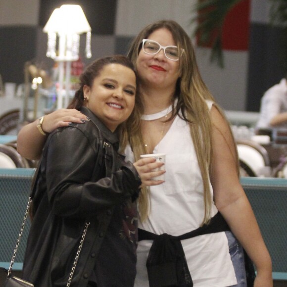 Marília Mendonça participou do quadro 'Arquivo Confidencial', do 'Domingão do Faustão' neste domingo, 22 de julho de 2018, e recebeu o carinho da amiga Maiara, da dupla com Maraísa