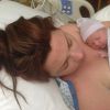 Amy Lee uma postou foto com o recém-nascido nas suas redes sociais