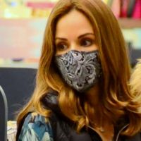 Em luta contra câncer, Ana Furtado explica uso de máscara: 'Imunidade baixa'