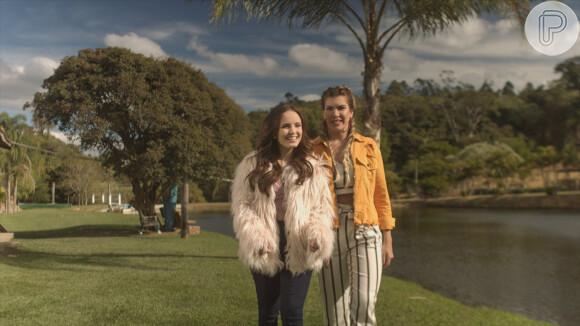 Larissa Manoela e Lorena Improta vivem amigas no clipe 'Reggae in Roça'