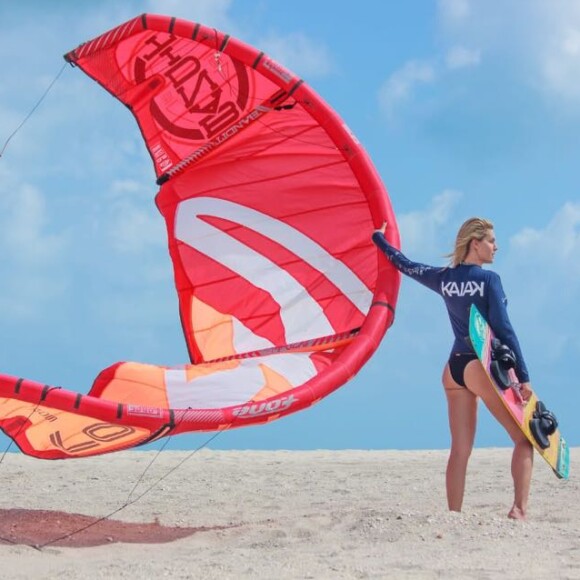 'É um esporte lindo, não resisti. Agora quero trazer o meu marido para aprendermos a velejar juntos!', disse Ana Hickmann