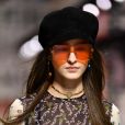 Os óculos colorquake da Dior: e quadradão com lentes alaranjadas