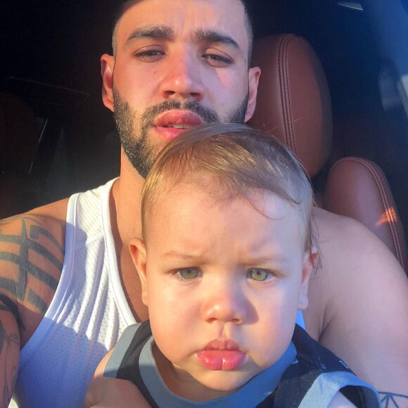 Gusttavo Lima desabafou após passar o Dia dos Pais longe dos filhos