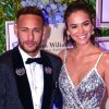 Neymar tem compartilhado momentos divertidos com a namorada, Bruna Marquezine, no Instagram