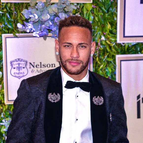 Imagens são do 2º leilão beneficente do Instituto Neymar Jr., realizado no fim de julho