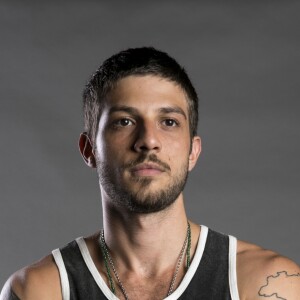 Ícaro (Chay Suede) conta que acha que ele é o pai do filho de Rosa (Letícia Colin) no capítulo de segunda-feira, 27 de agosto de 2018 da novela 'Segundo Sol'