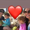 Thais Fersoza e Michel Teló se divertiram em praia do Rio com filhos, Melinda e Teodoro