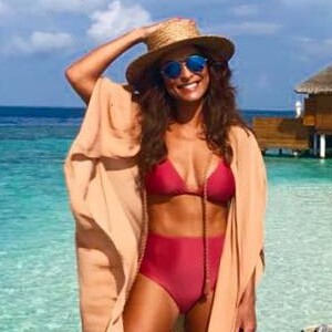 Juliana Paes exibiu a boa forma na viagem às Maldivas