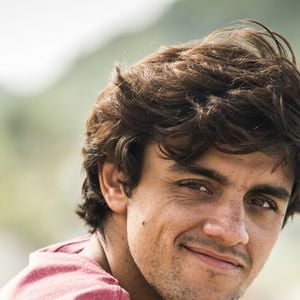 Waleska (Carol Castro) também ameaça Elmo (Felipe Simas) nos próximos capítulos da novela 'O Tempo Não Para': 'Sai da minha frente, ou eu acabo com a tua raça!'