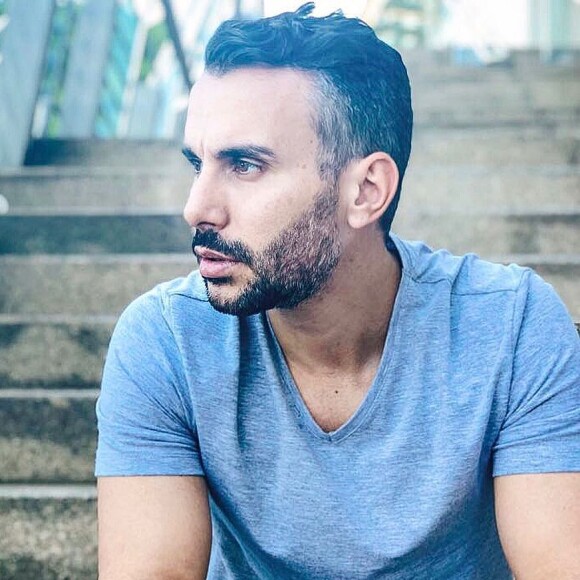 '100%, não. Mas grande parte vira ou então, pelo menos, experimenta fora das câmeras, que é o que a gente vê muito e eu não estou mentindo. Hoje em dia os beijos técnicos estão um pouco assustadores', disse Mico Freitas