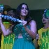 Regina Celi Fernandes, presidente do Salgueiro, negou troca de Viviane Araujo por Anitta: 'E que fique claro: nunca fiz convite a ninguém!'