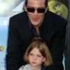 Antonio Banderas em um momento de descontração com a filha ainda pequena, Stella