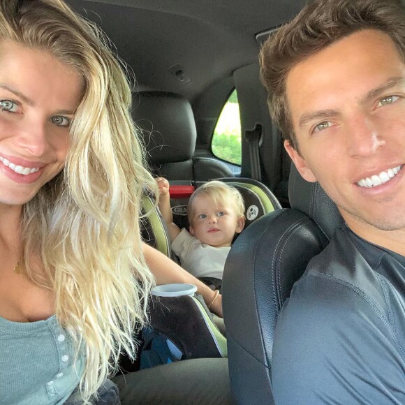 Karina Bacchi conta que casamento com Amaury Nunes será intimista: 'Para poucas pessoas, convidados, no máximo umas 100 pessoas'