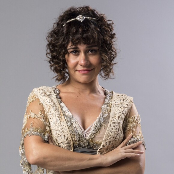 Susana (Alessandra Negrini) é ex de Olegário (Joaquim Lopes) na novela 'Orgulho e Paixão'