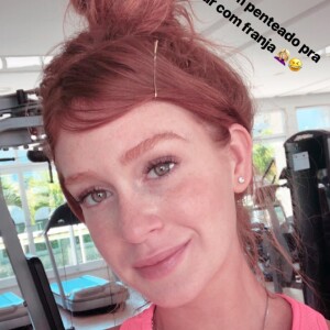 Marina Ruy Barbosa improvisa cabelo com franja ao malhar nesta quarta-feira, dia 29 de agosto de 2018