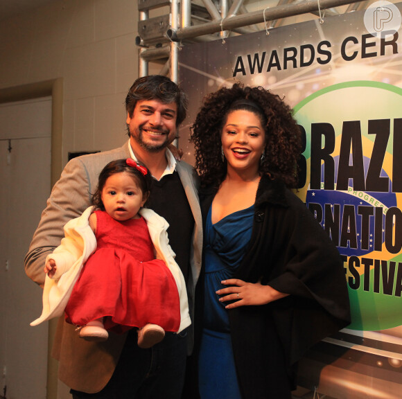 Juliana Alves e Ernani Nunes são pais da pequena Yolanda, de 11 meses