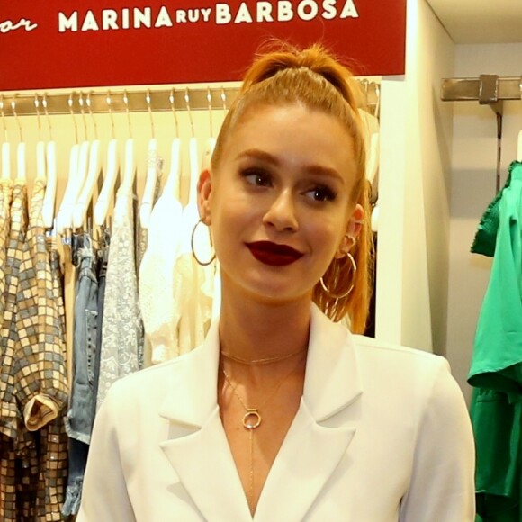 Marina Ruy Barbosa conta que a produção capta suas principais referências antes de começar a criar as roupas