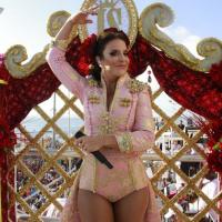 Ivete Sangalo mostra barriguinha 'suspeita' na abertura do seu trio no Carnaval