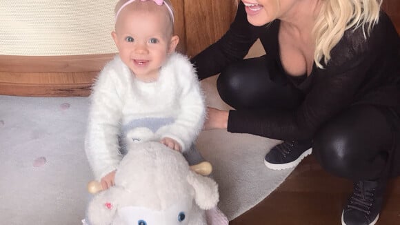Eliana exibe novas fotos de Manuela no 1º aniversário da filha: 'Anjinho feliz'