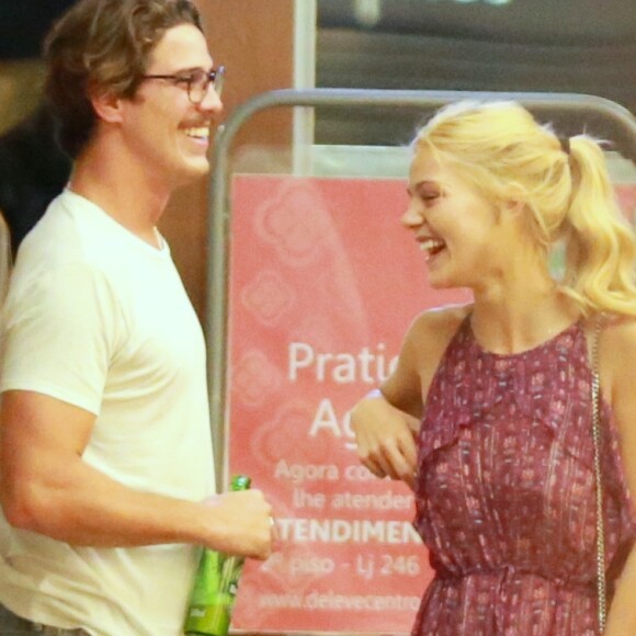 Romulo Neto e Pâmela Tomé não rotulam a relação como namoro