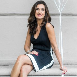 Fátima Bernardes completa 56 anos como exemplo para muitas mulheres. Saiba por quê!