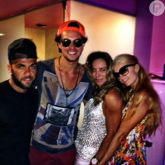 Alvarinho Garnero chamou Paris Hilton para passar o Réveillon em Trancoso, na Bahia, com ele