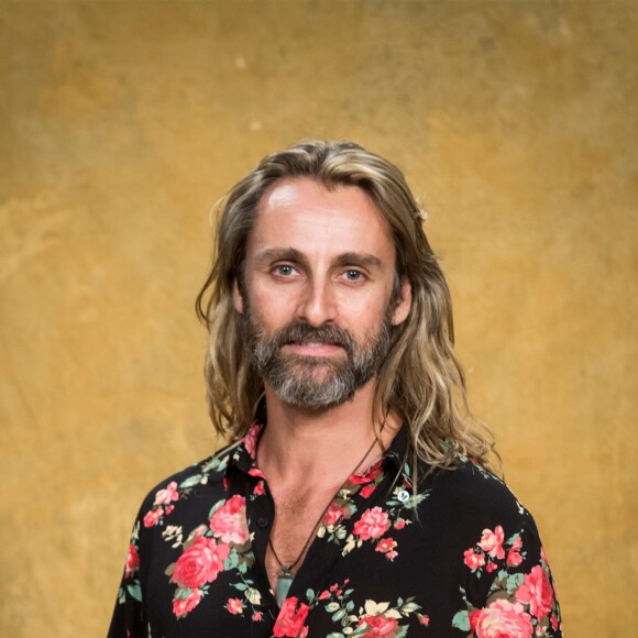 Groa (André Dias) é apontado como um possível assassino de Remy (Vladimir Brichta) por Giovanna Antonelli