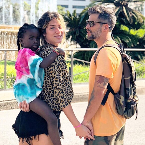 'Tem um episódio que fala de fruta, pras crianças comerem frutas, e a Giovanna disse que a Títi só pede frutas: 'menina, a Títi não comia'. Eu fico muito feliz', contou Anitta em entrevista