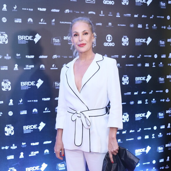 Carolina Ferraz prestigiou o Grande Prêmio do Cinema Brasileiro, na Cidade das Artes, na Zona Oeste do Rio de Janeiro, nesta terça-feira, 19 de setembro de 2018