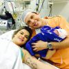Wellington Muniz publicou uma foto com Mirella Santos logo após o nascimento de Valentina, no dia 10 de agosto