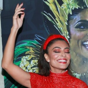 Juliana Paes apostou em transparência para a festa dos 30 anos da Acadêmicos do Grande Rio