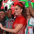 Juliana Paes arrasou no samba na festa dos 30 anos da Acadêmicos do Grande Rio