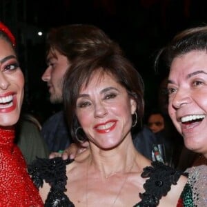 Juliana Paes se encontrou com Christiane Torloni e David Brazil na festa de 30 anos da Acadêmicos do Grande Rio